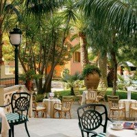 Hotel Ambasciatori dettagli giardino