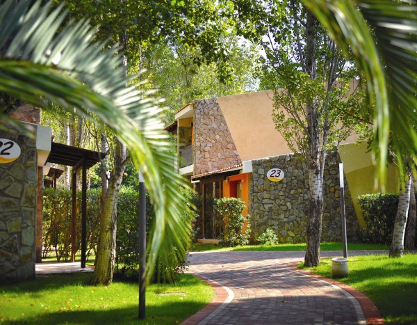 Calaserena Village