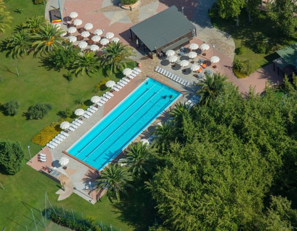 Calaserena Village