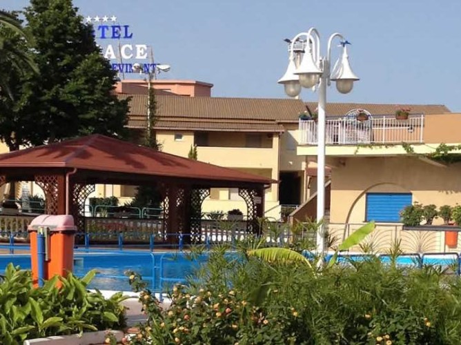 Villaggio Club La Pace - Villaggio Club La Pace dettagli piscine