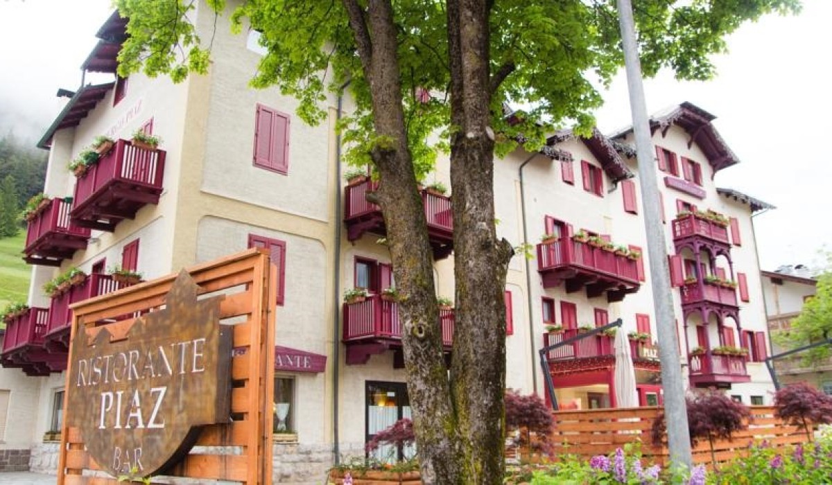 Hotel Piaz - Veduta esterna della struttura