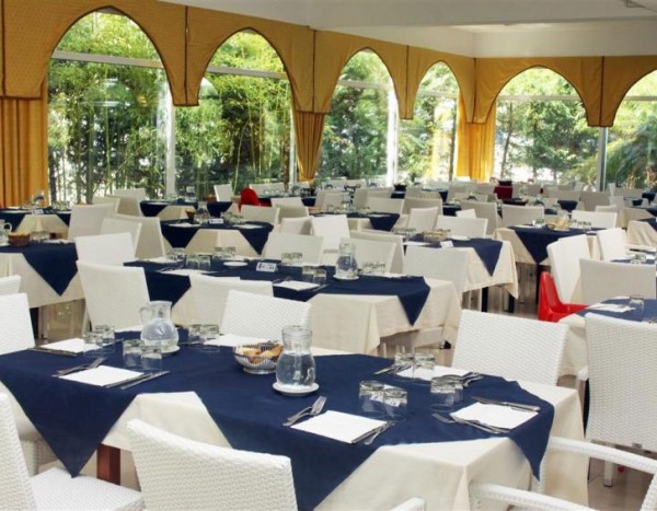 Araba Fenice Village