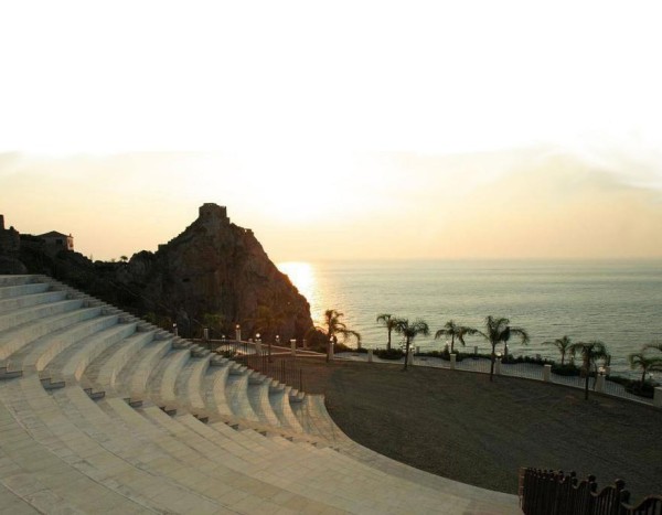 Capo dei Greci Resort