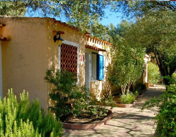 Bungalow Club Village