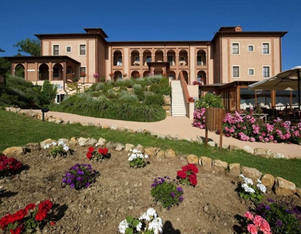 Saturnia Tuscany Hotel