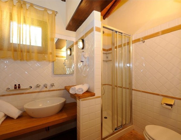 Guesia Village Hotel & Spa