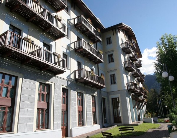 Futura Style Palace