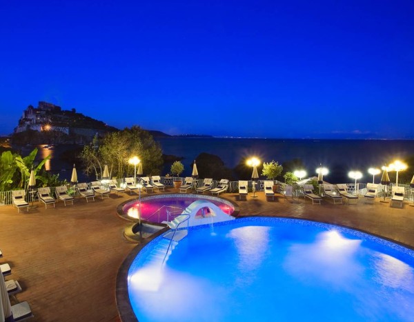 Strand Hotel Terme Delfini