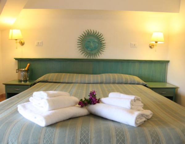 Hotel Club Mezzaluna