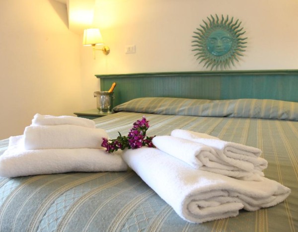Hotel Club Mezzaluna