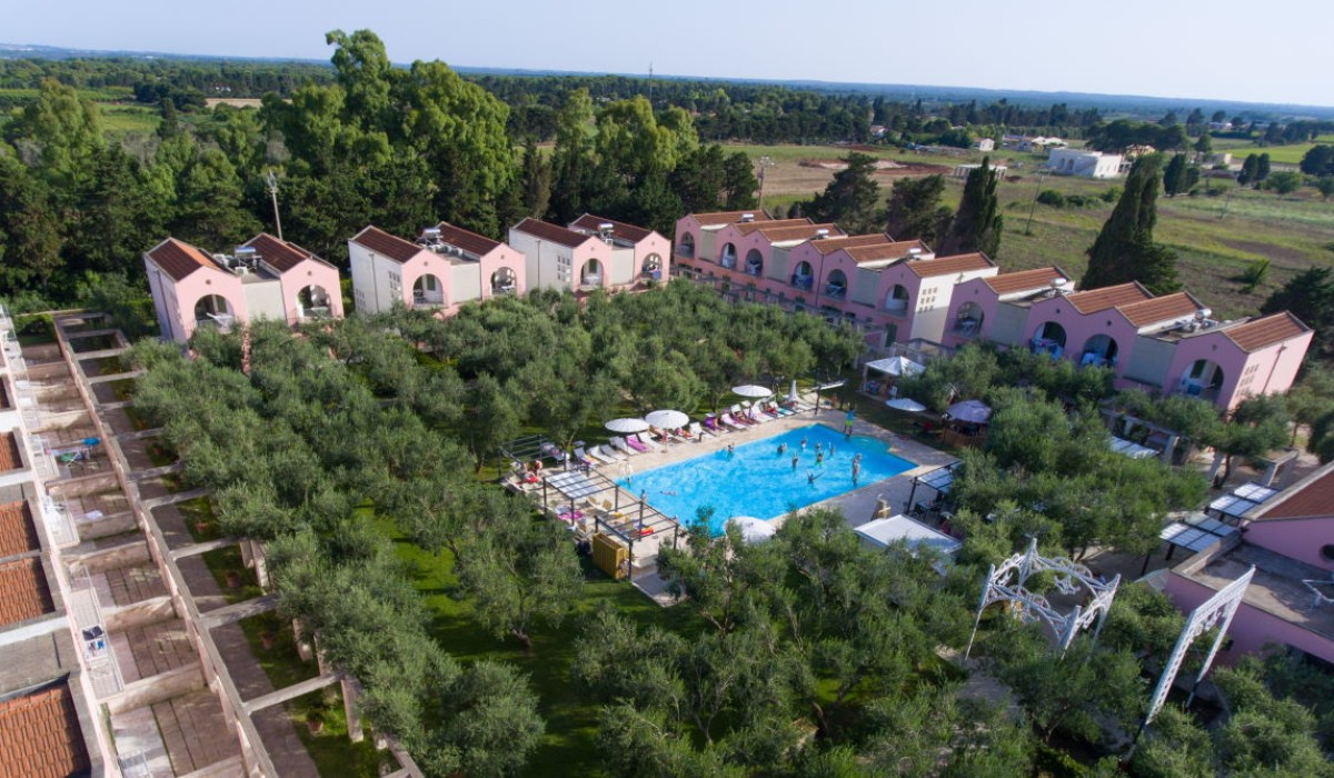 Family Village Hotel