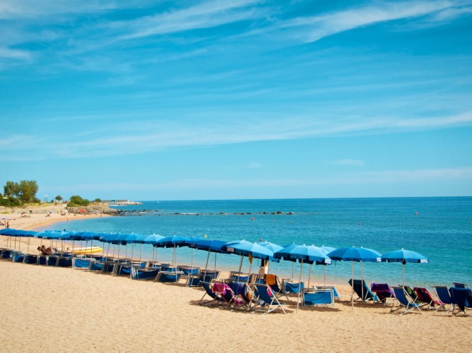 Club Esse Cala Gonone - Spiaggia attrezzata di Cala Gonone