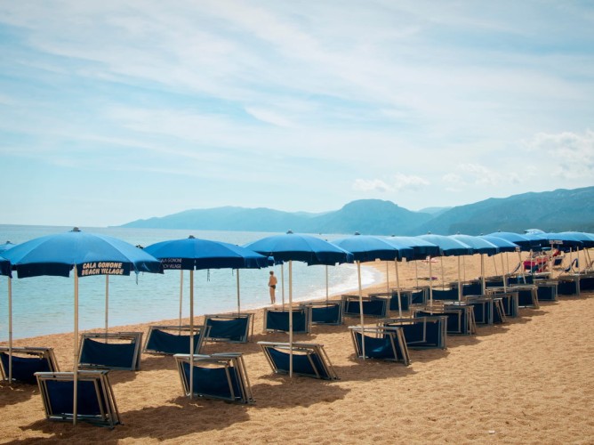 Club Esse Cala Gonone - Spiaggia attrezzata di Cala Gonone