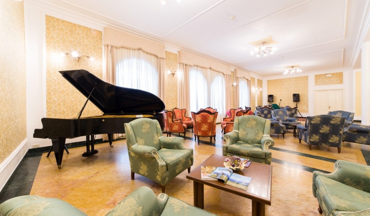 TH San Martino di Castrozza - Hotel Majestic Dolomiti salotto