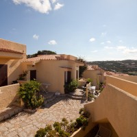 Shardana-Santa-Teresa-di-Gallura-ingresso-camere