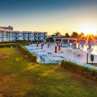 Selinunte Beach Resort piscina 2