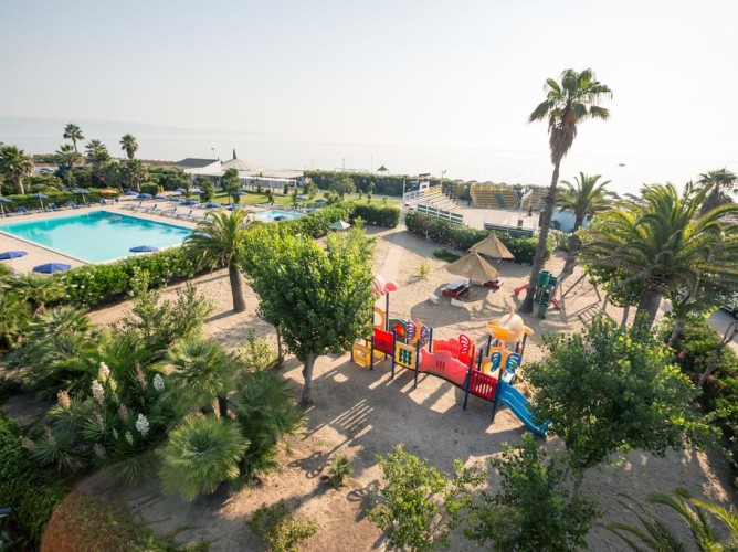 African Beach Hotel - Immagine 6