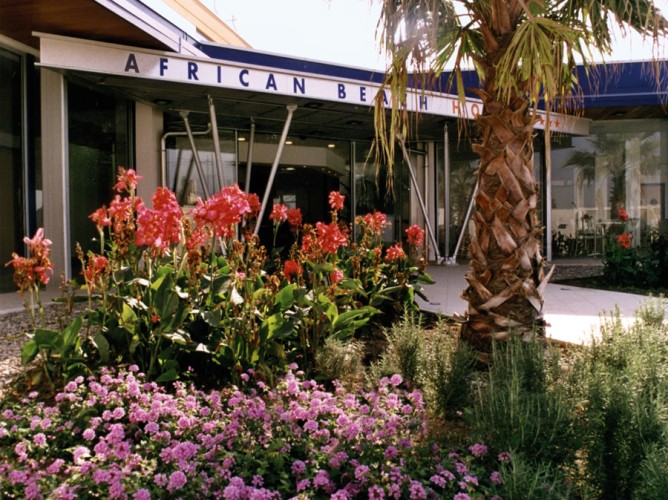 African Beach Hotel - Immagine 2