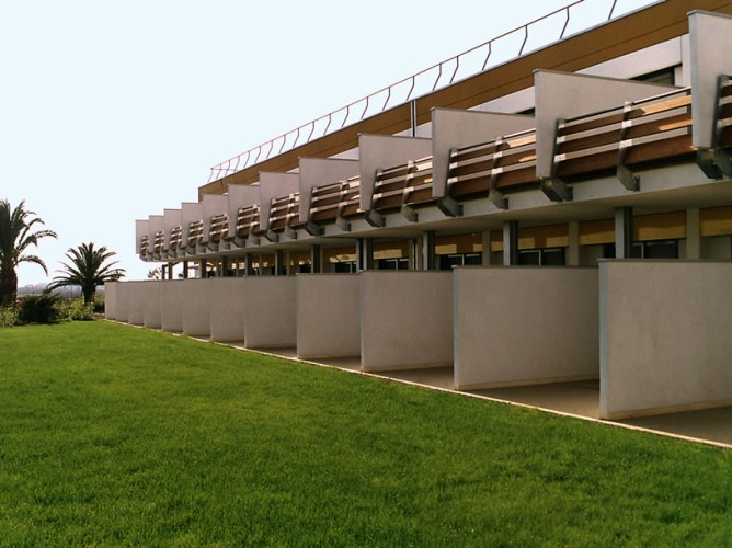 African Beach Hotel - Immagine 4