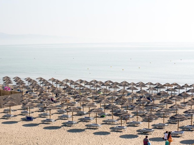 African Beach Hotel - Immagine 5