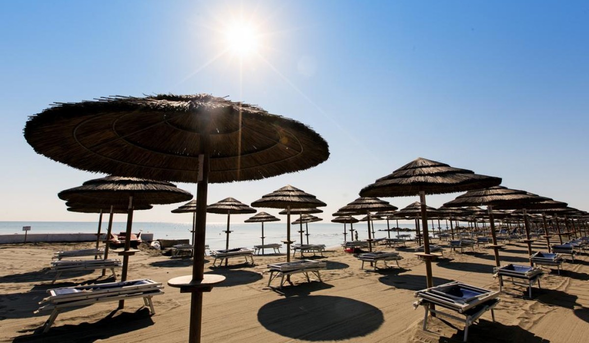 African Beach Hotel - Immagine 8