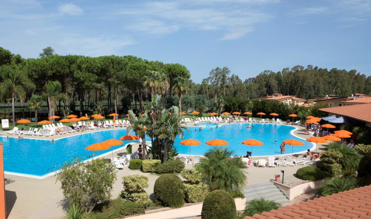 Pizzo Calabro Resort - Pizzo-Calabro-veduta-piscina-nord