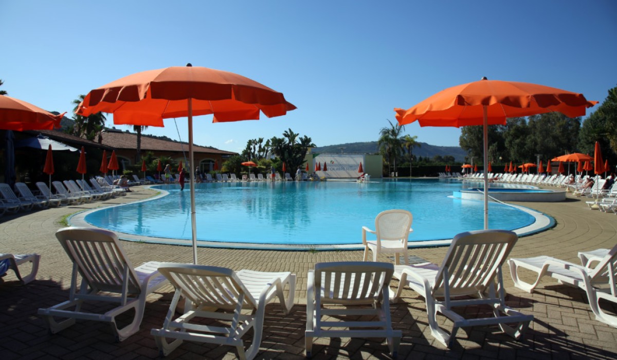 Pizzo Calabro Resort - Pizzo-Calabro-Resort-bordo-piscina