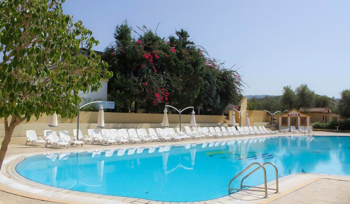 Villaggio Green Garden Club - green garden club piscina