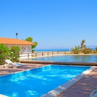 Villaggio Club Simenzaru piscine sul mare