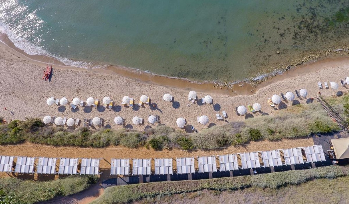 Falconara Resort - Lido a due passi dalla struttura; servizio spiaggia incluso nel soggiorno