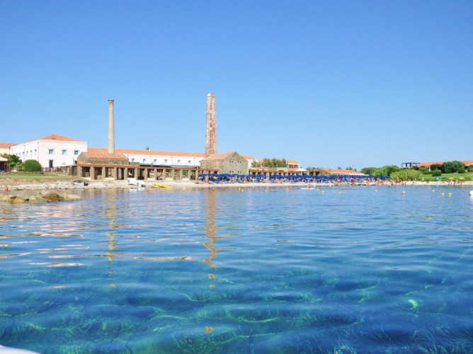Le Tonnare di Stintino Beach Resort - Villaggio Le Tonnare Stintino dal mare
