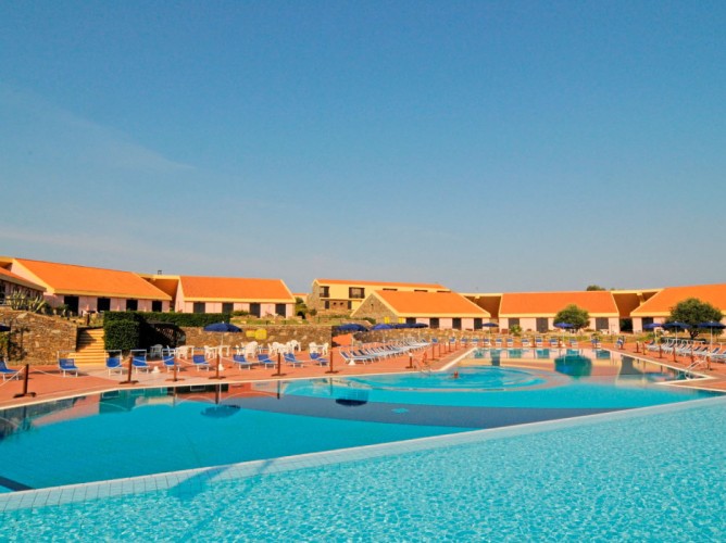 Club Esse Le Tonnare - Villaggio Le Tonnare Stintino piscina