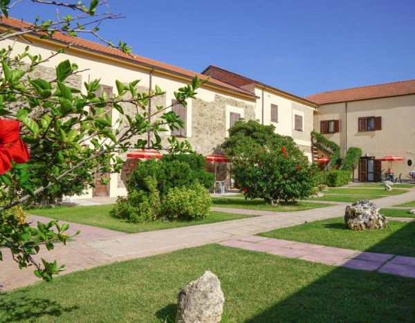 Fruit Village Baia delle Sirene