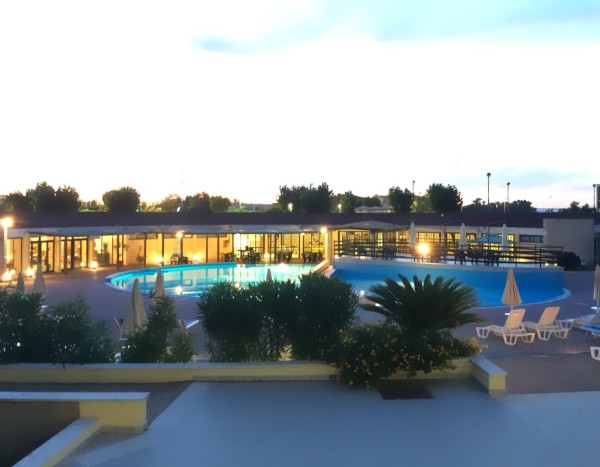 Meta Residence Hotel