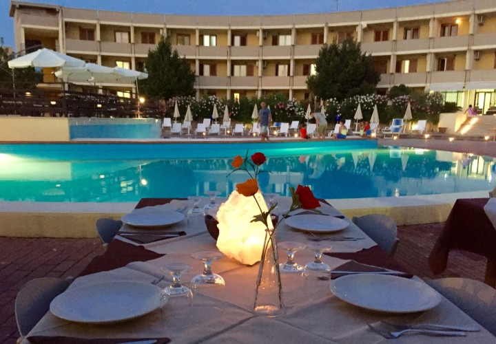 Meta Residence Hotel
