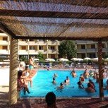 Meta Residence Hotel