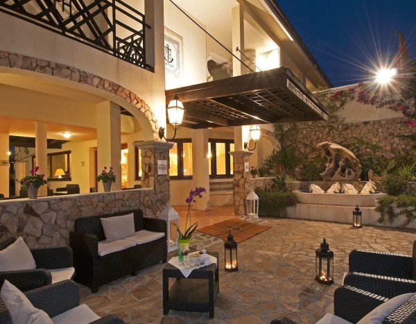 Hotel Palau