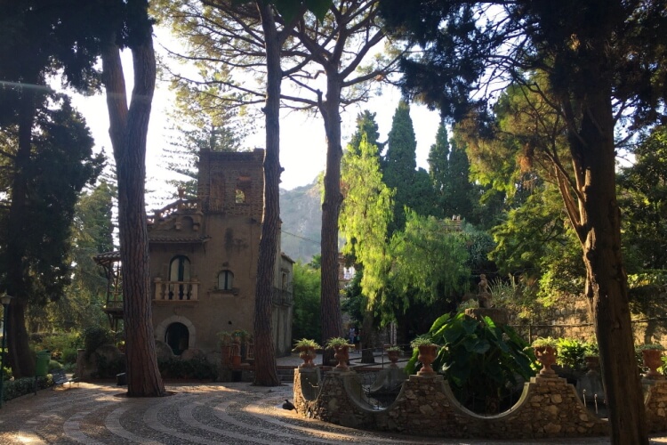 Villa Comunale Taormina - Victorian follies