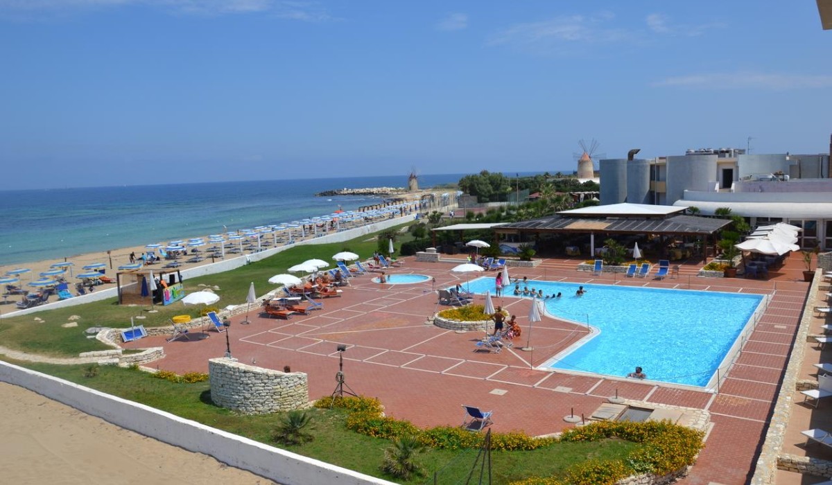 Hotel Baia dei Mulini - Hotel Baia dei Mulini piscina