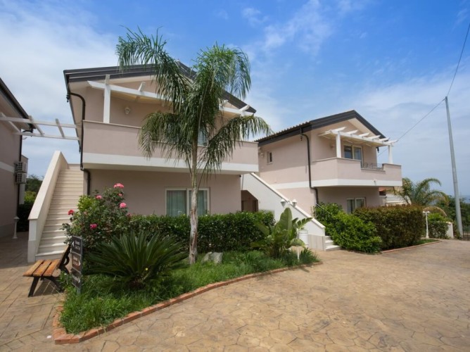 Residenza Borgo Italico - Immagine 1