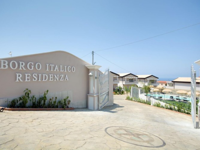 Residenza Borgo Italico - Immagine 1