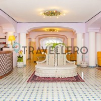Hotel Gran Paradiso hall 2
