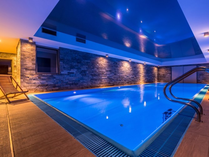 Formula Roulette Forever Summer - Forever Summer Resort piscina coperta