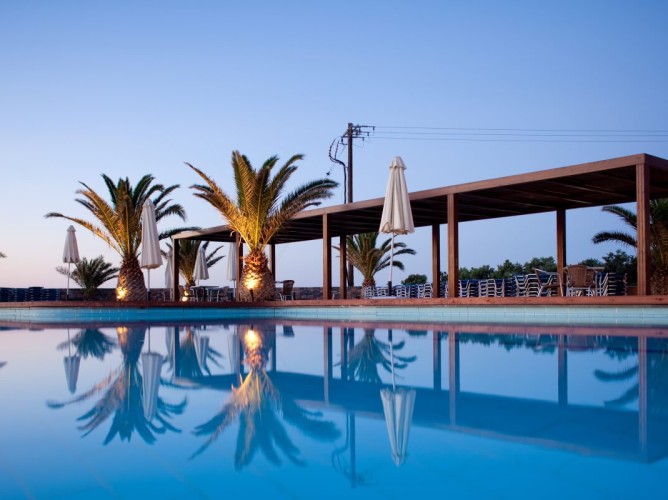 Formula Roulette Forever Summer - Forever Summer Resort dettagli piscina