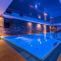 Forever Summer Resort piscina coperta