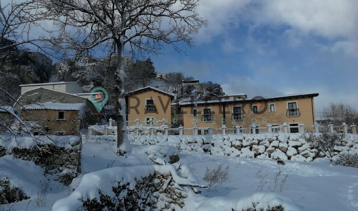 Borgo Donna Teresa - Borgo Donna Teresa struttura innevata