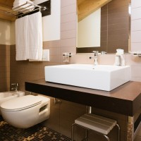 Lake Hotel La Pieve bagno matrimoniale classic