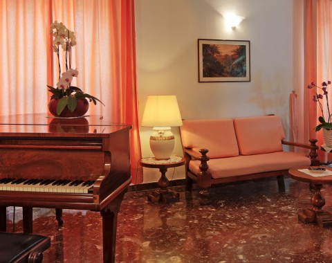 Hotel La Luna - Foto 6