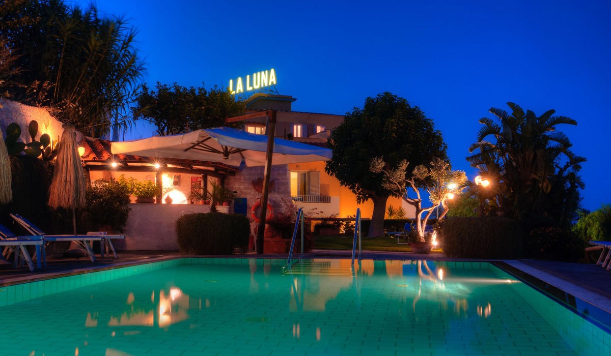 Hotel La Luna - Hotel La Luna  piscina notturno