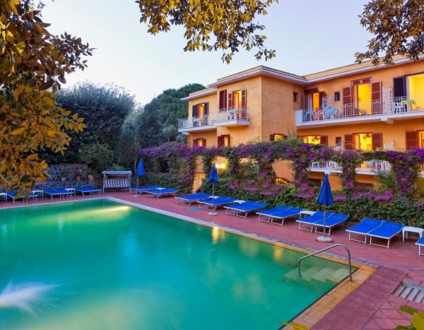 Hotel Cleopatra